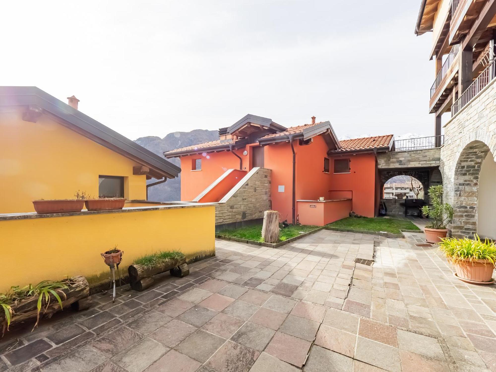 Ferienwohnung Rododendro House Relax Morbio Exterior foto